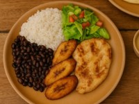 A Guide to Costa Rica Food: What to Eat, Where to Go, and How to Savor It&nbsp;All